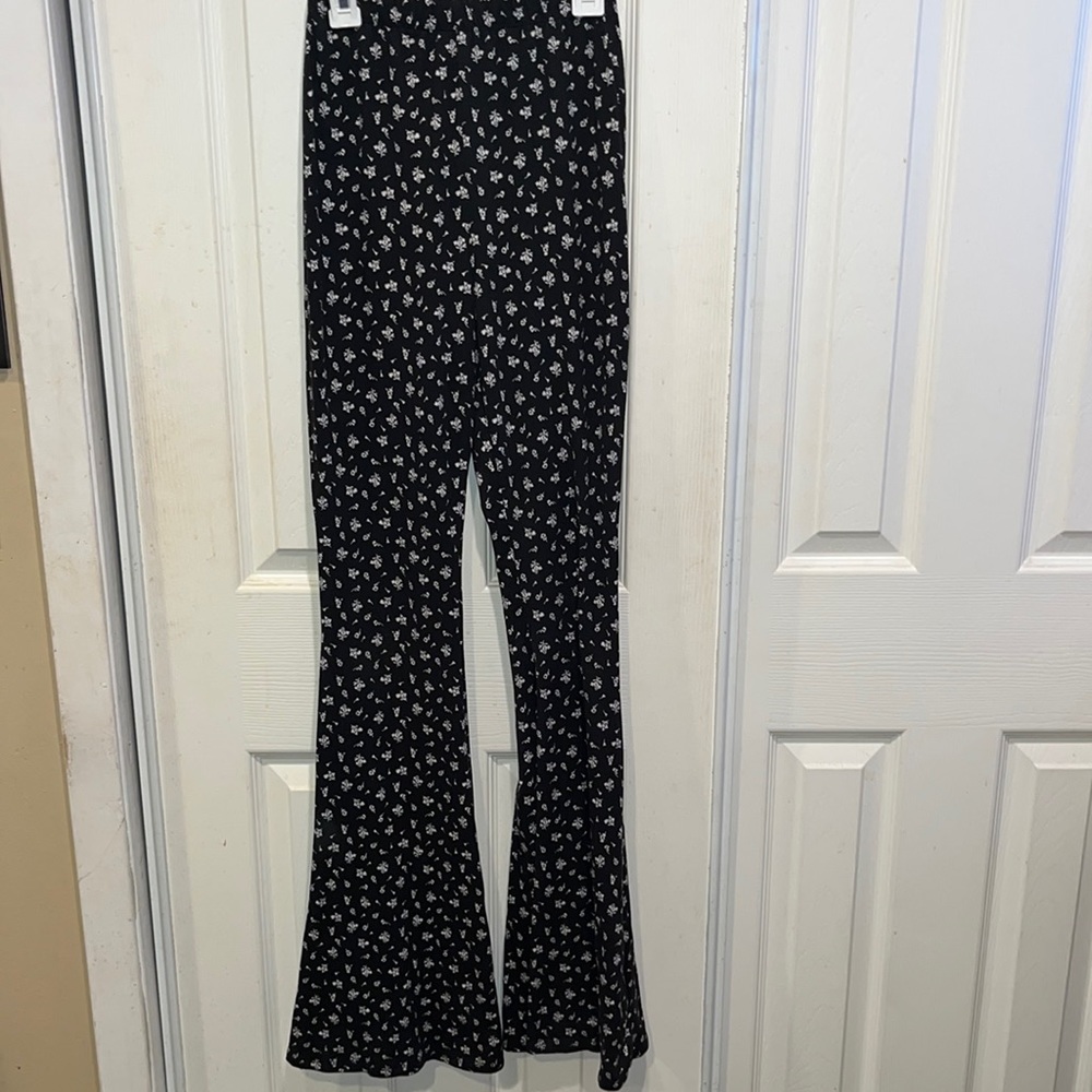 Black & White Flower Flare Pants